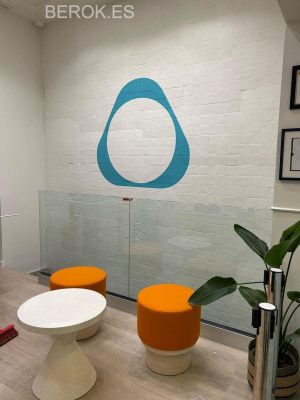Rotulacion Iqos Mural Cigarro Electronico Logo 300x100000